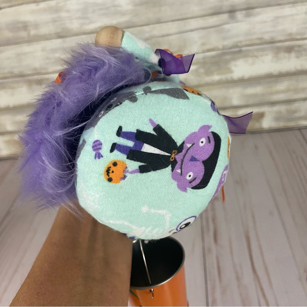 🚫SOLD🚫 Halloween Gnome Handmade Dracula Flannel Cotton Faux Fur Purple Cottage - Picture 9 of 11